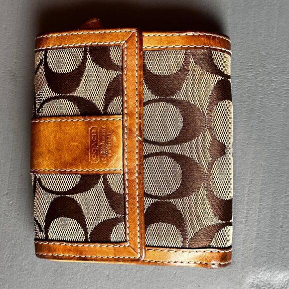 Coach Tan Leather brown canvas monogram wallet - Picture 2 of 5